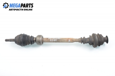 Полуоска за Renault Megane I Hatchback (08.1995 - 12.2004) 1.6 e (BA0F, BA0S), 90 к.с., позиция: дясна